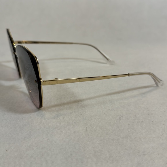 DIFF Eyewear Cora Sunglasses Gold + Blue to Lavender flash New in Box - Picture 3 of 12